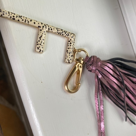 Anthropologie Monogram "F" Key chain - Picture 2 of 3